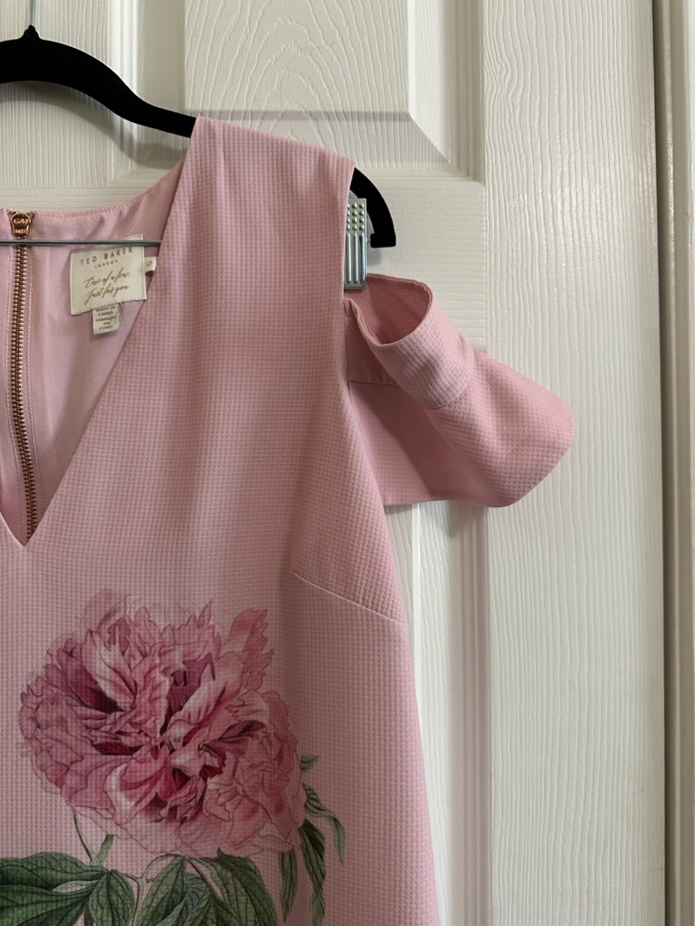 Ted Baker Haiilie Palace Gardens cold shouder pink floral dress size 5 - Picture 4 of 5